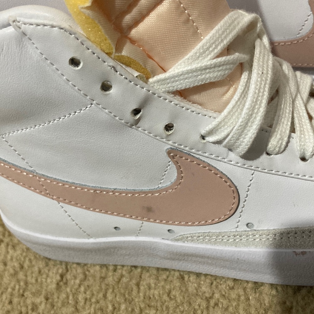 Nike Women’s Blazer Sneakers New 6.5 - Picture 5 of 9